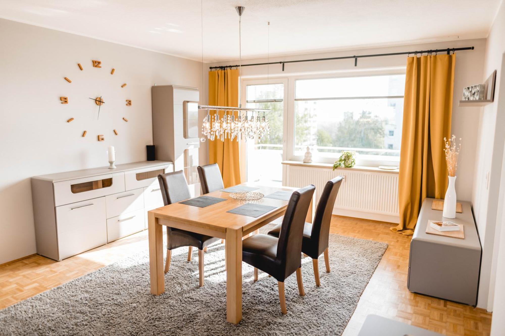 Me Homes - Grosse Moderne Designer-Wohnung Fuer Urlaub Und Business - Mit Kueche, Buero, Balkon Und 2 Parkplaetzen Байройт Екстер'єр фото