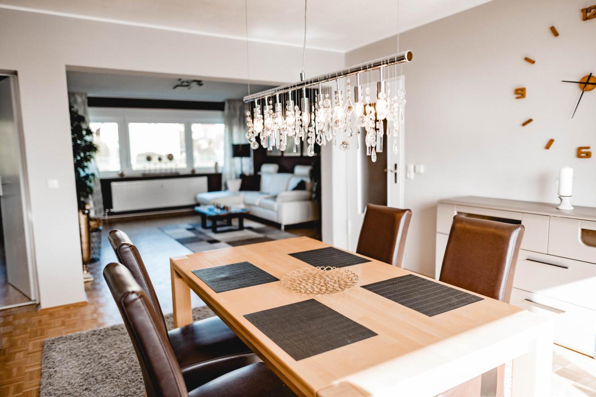 Me Homes - Grosse Moderne Designer-Wohnung Fuer Urlaub Und Business - Mit Kueche, Buero, Balkon Und 2 Parkplaetzen Байройт Екстер'єр фото