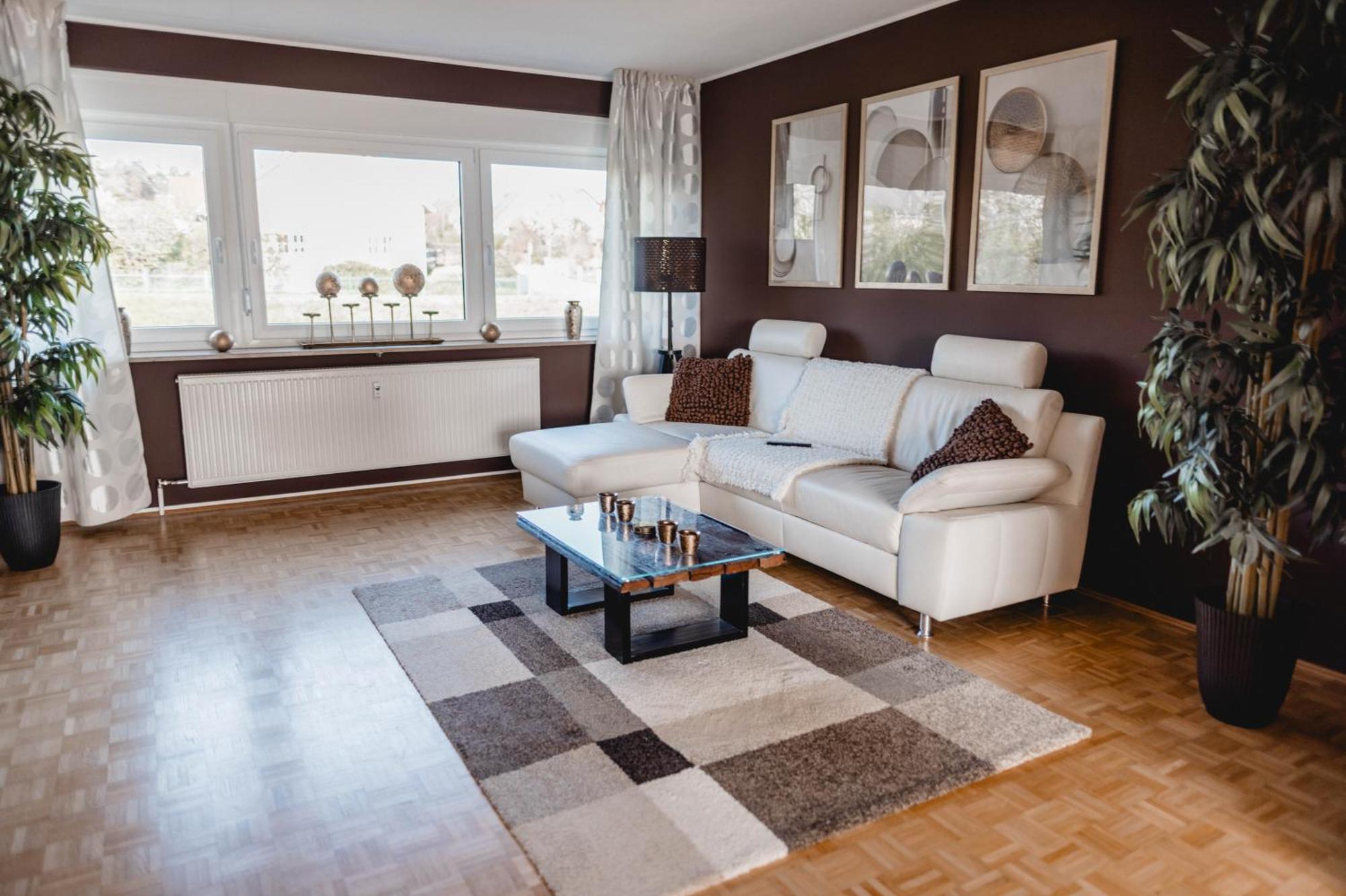 Me Homes - Grosse Moderne Designer-Wohnung Fuer Urlaub Und Business - Mit Kueche, Buero, Balkon Und 2 Parkplaetzen Байройт Екстер'єр фото