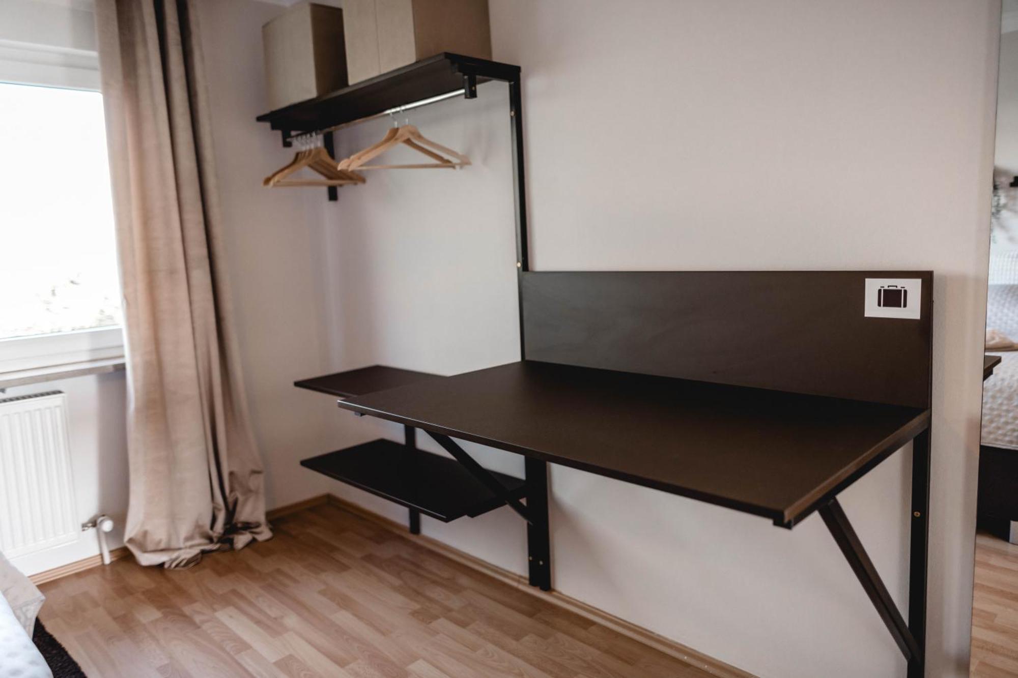 Me Homes - Grosse Moderne Designer-Wohnung Fuer Urlaub Und Business - Mit Kueche, Buero, Balkon Und 2 Parkplaetzen Байройт Екстер'єр фото